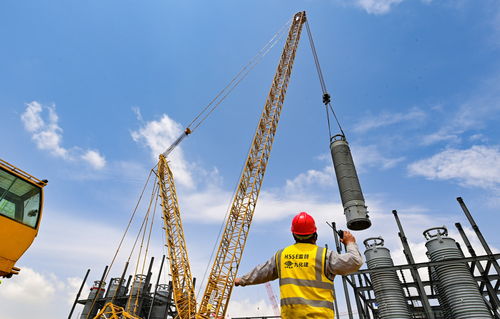 鄂尔多斯 光伏装备制造产业基地建设热潮涌动